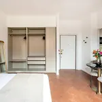White Flat Termini