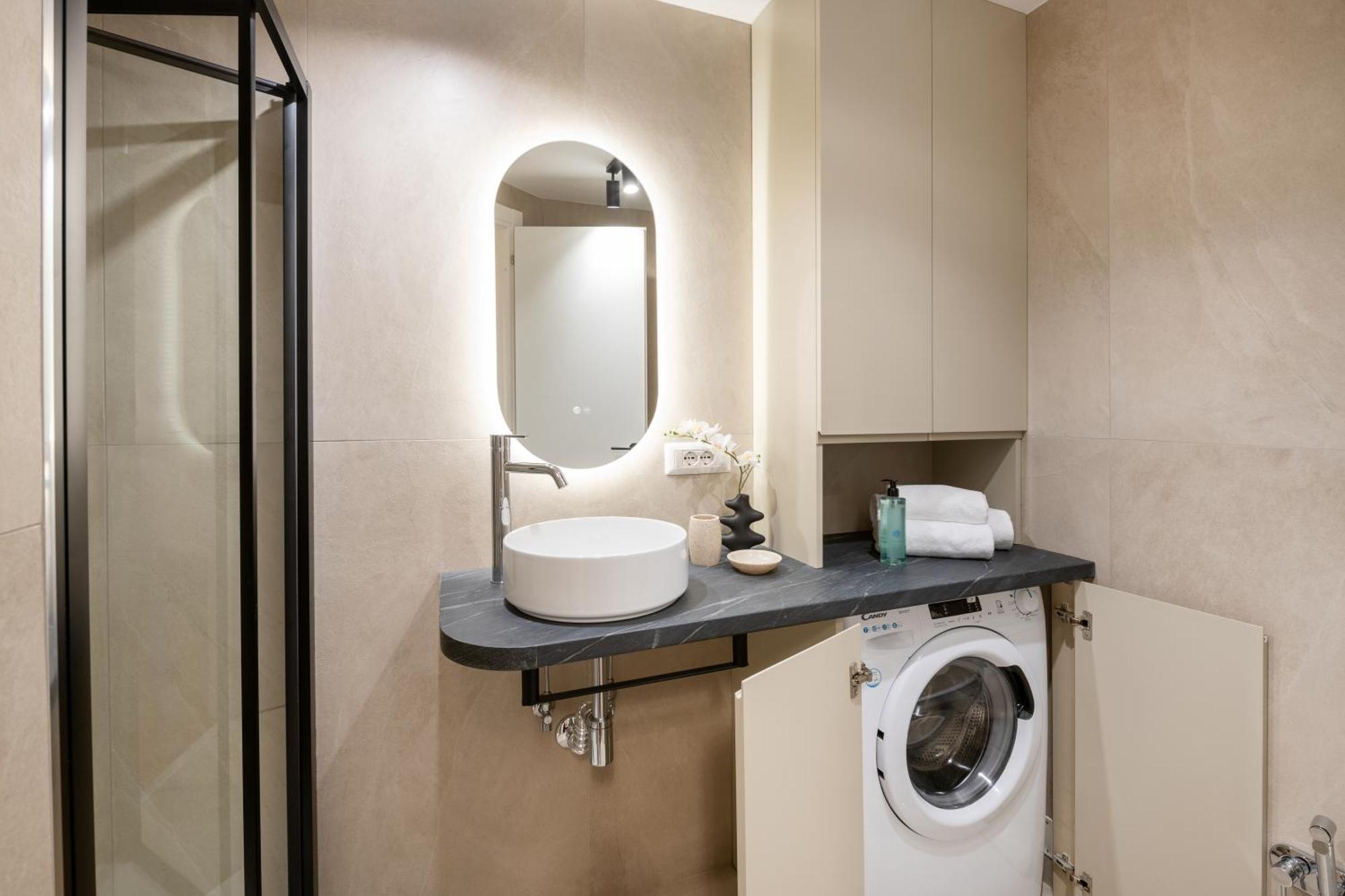 White Flat Termini *