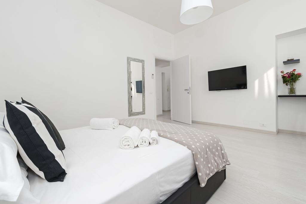 White Flat Termini Roma