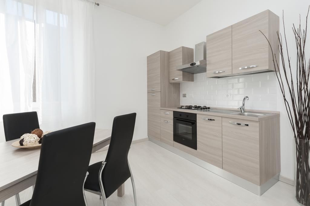 White Flat Termini